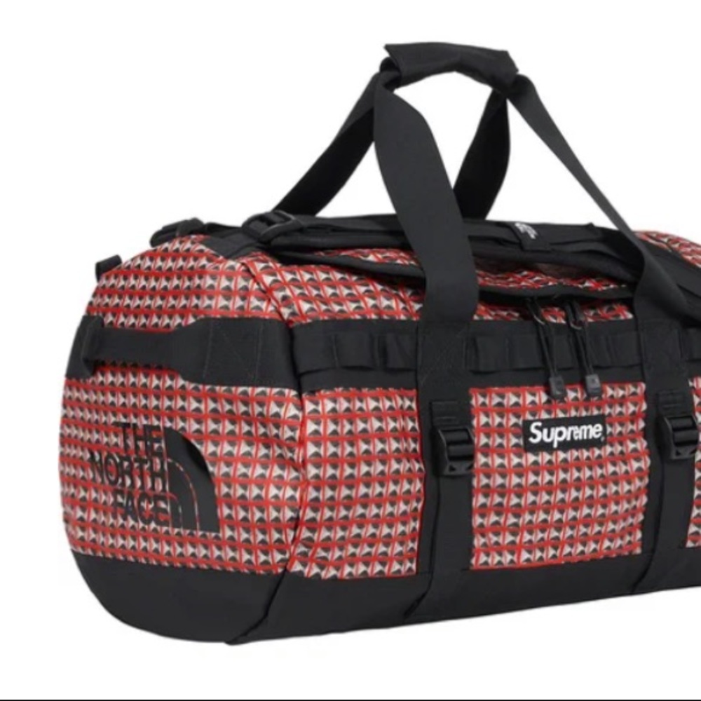 NWT Supreme The North Face Studded Camp Duffle Bag - Picture 4 of 12